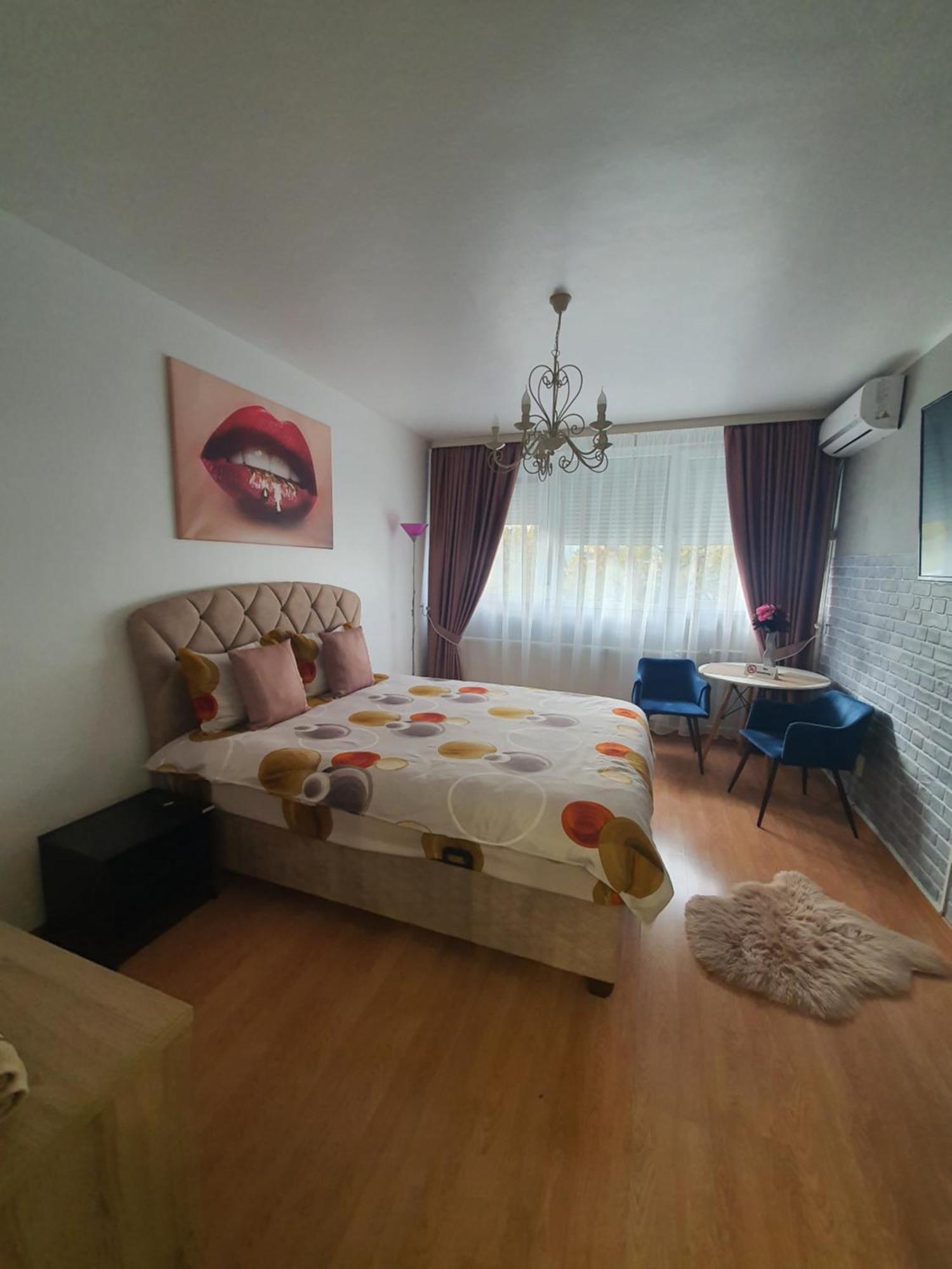 Chic Apartment- Place To Remember Galati  Exterior photo
