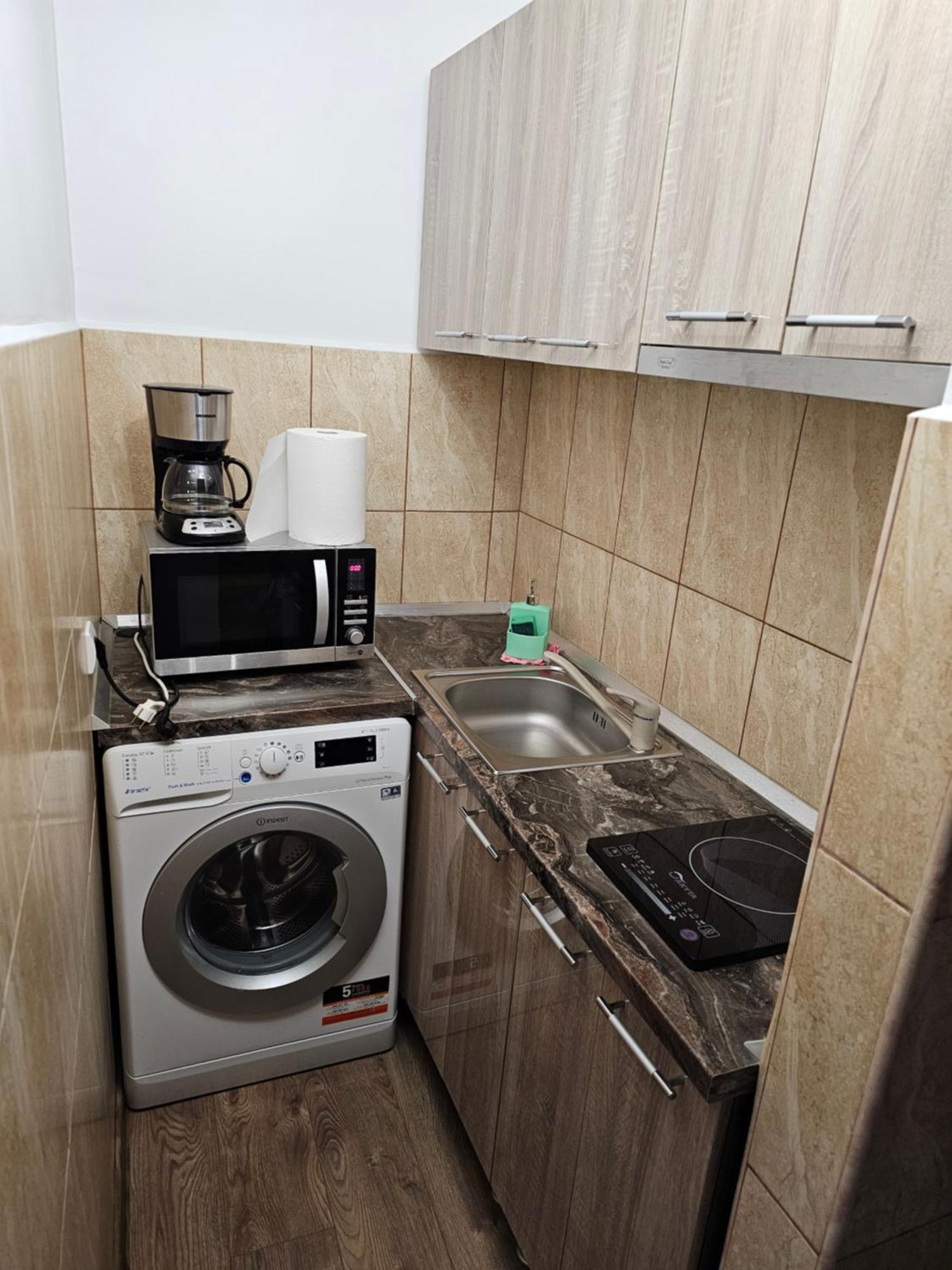 Chic Apartment- Place To Remember Galati  Exterior photo